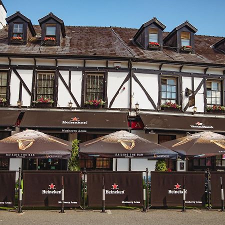 Muskerry Arms Bar And B&B Бларни Экстерьер фото