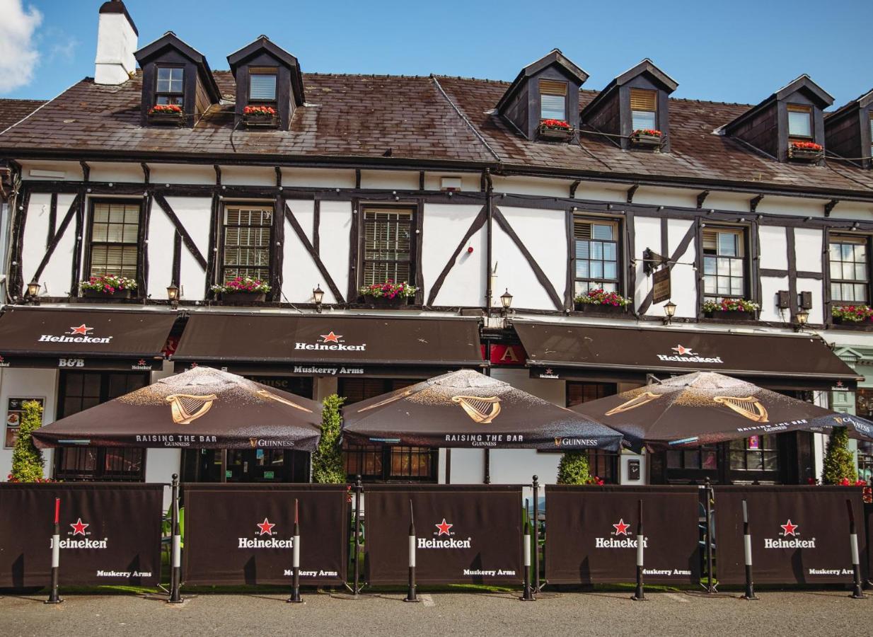 Muskerry Arms Bar And B&B Бларни Экстерьер фото