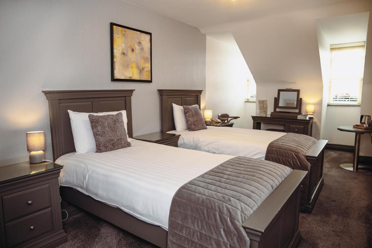 Muskerry Arms Bar And B&B Бларни Экстерьер фото