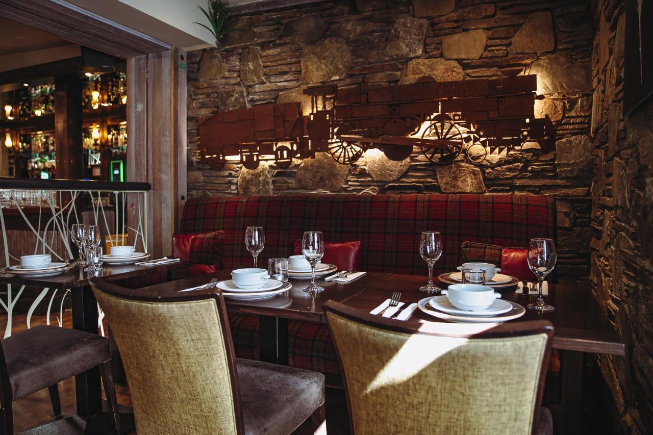 Muskerry Arms Bar And B&B Бларни Экстерьер фото