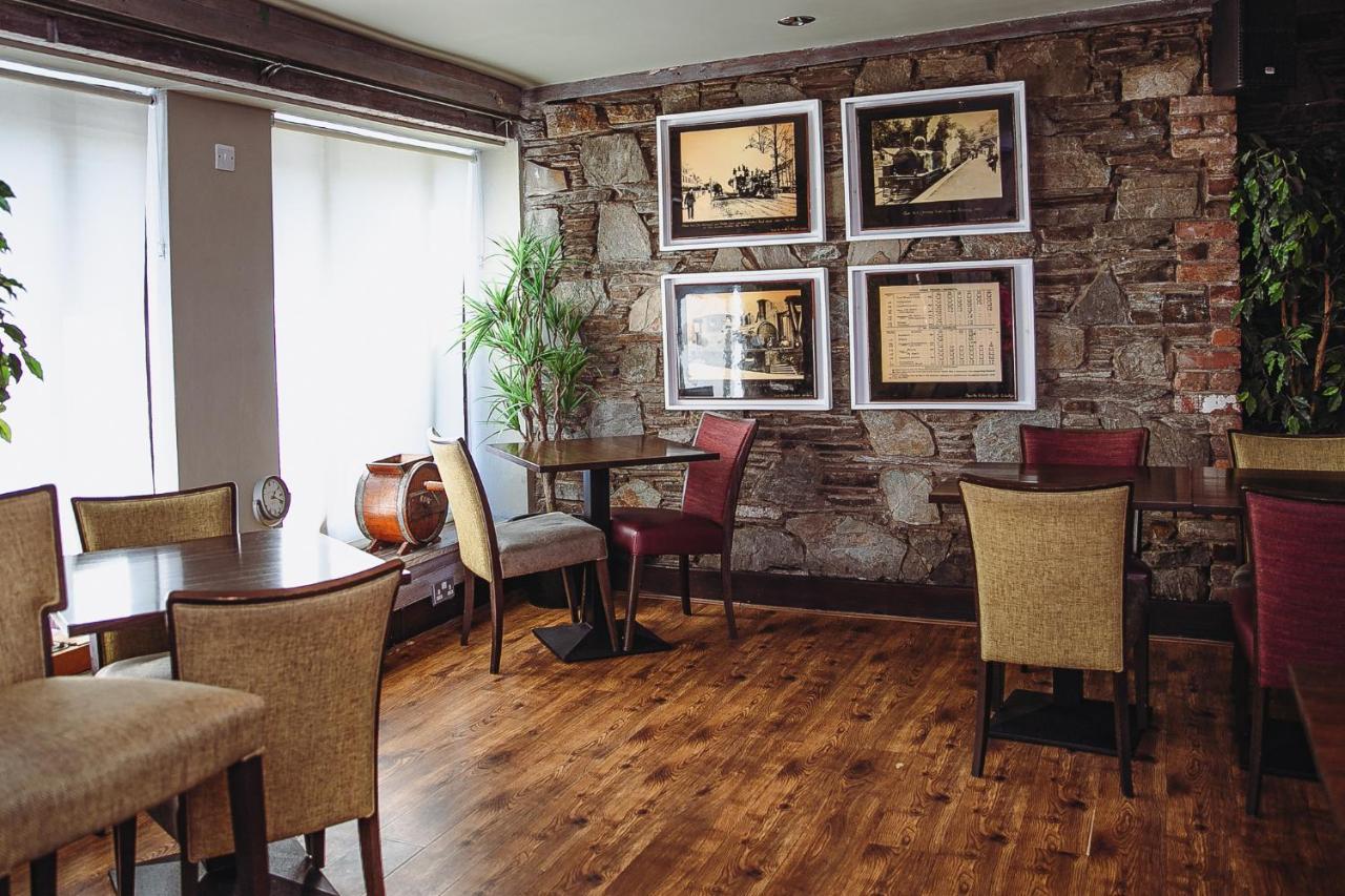 Muskerry Arms Bar And B&B Бларни Экстерьер фото